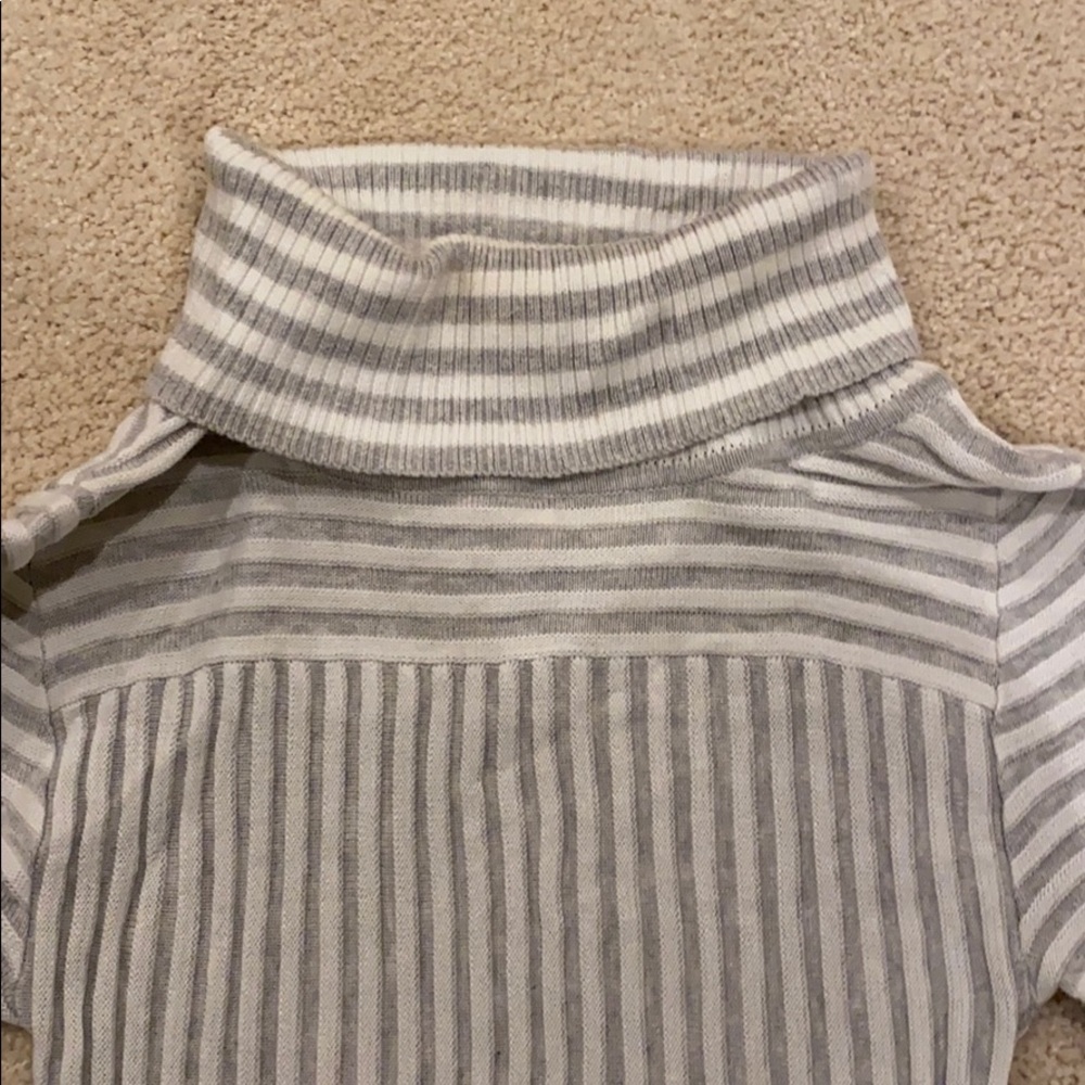 For Love And Lemons grey & white turtleneck dress - Picture 9 of 13